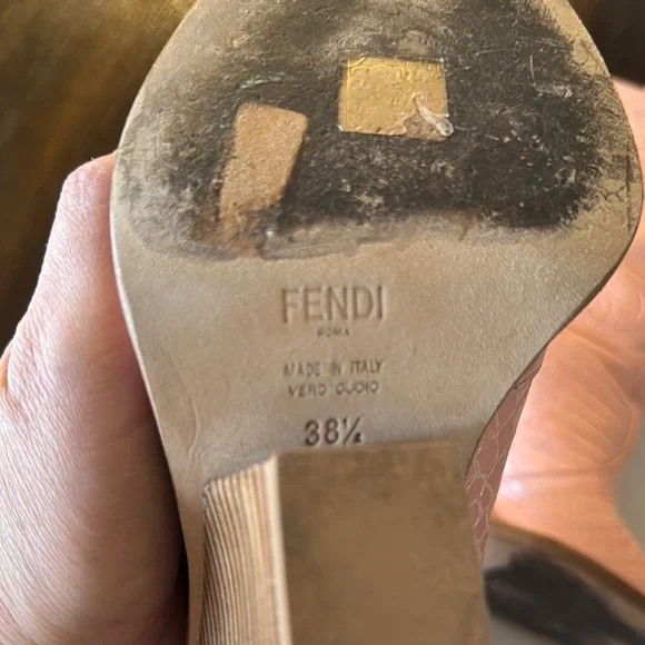 Pink Croc-Embossed Women's Boots - Picture 4 of 8